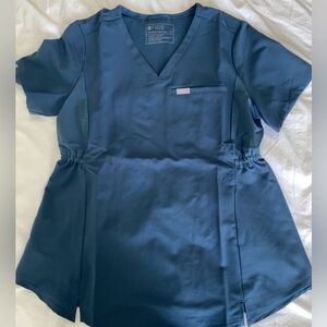 Figs Octavia Maternity scrub top in Dark Harbor